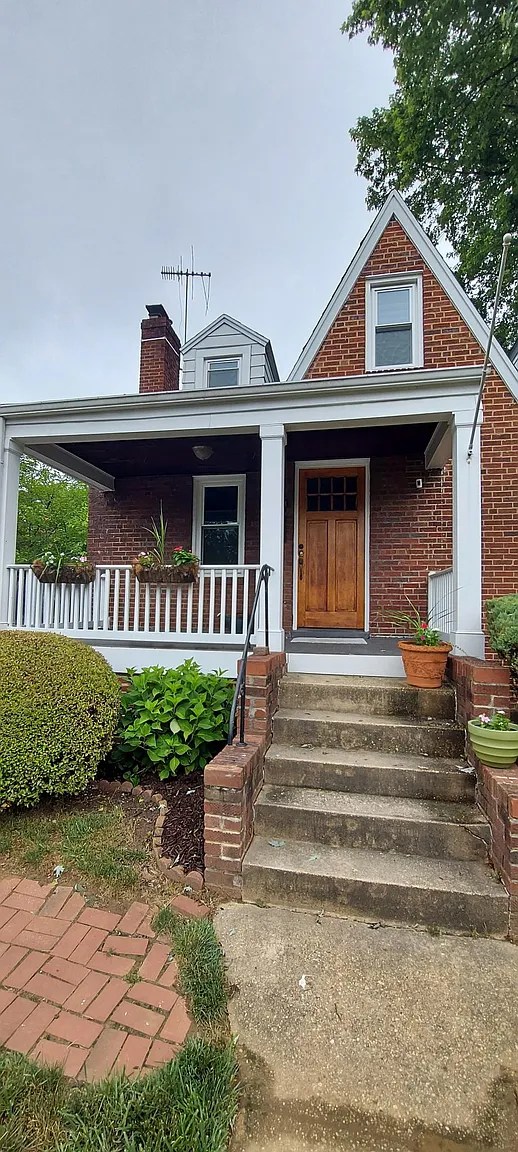 3704 Jefferson St photo 1