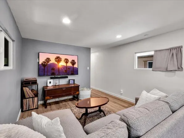 23 Roosevelt Dr, Cathedral City, CA 92234