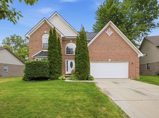 24224 Konarska Dr, Flat Rock, MI 48134