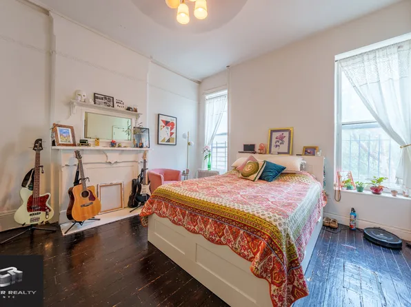 64 Bainbridge Street 1 image 1 of 15