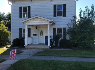 221 N Main St, Trenton, IL