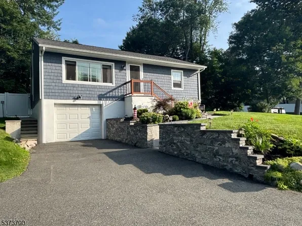 49 2nd St, Mount Olive Twp., NJ 07828