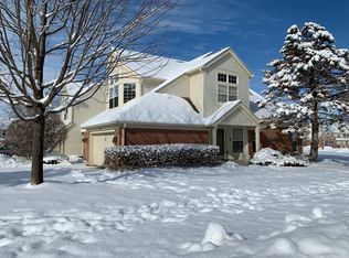 70 Ione Dr UNIT C, South Elgin, IL 60177