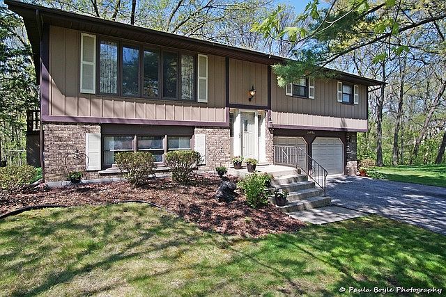 1st image of 16936 Barbara Ln