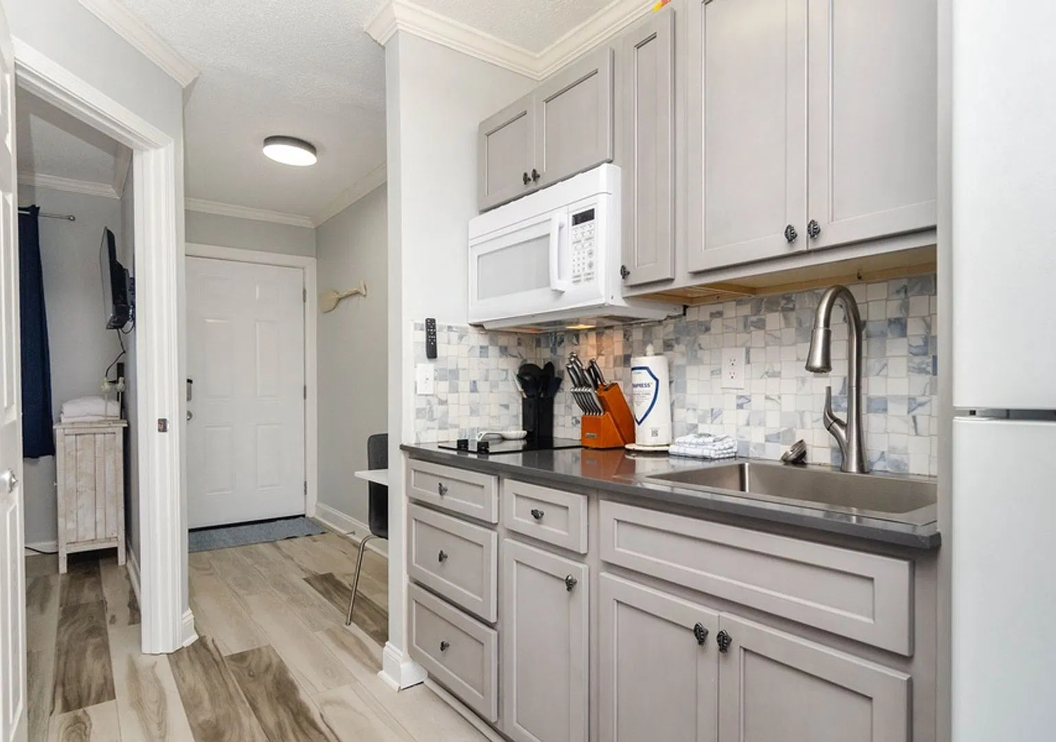 (C339) 105 Tennessee Avenue, Unit 305 Carolina Beach, NC 28428 — Photo 3