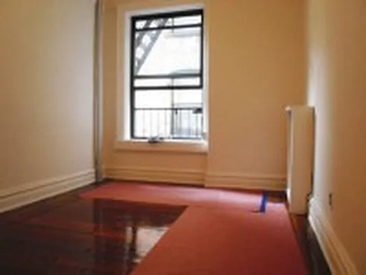 Rented by DSA Realty | media 17