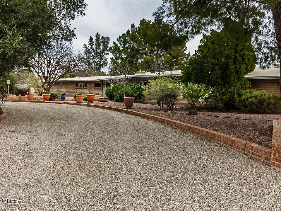 1st image of 2510 N Santa Lucia Dr