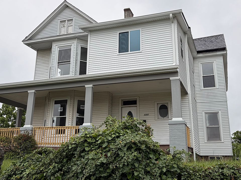 1st image of 1201 Grove Ave