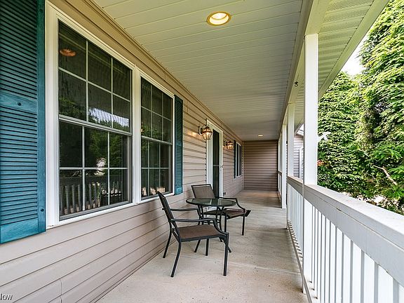 2nd image of 36170 Sandy Knoll Dr