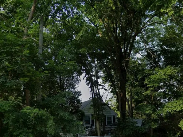 1223 W Dundee Rd, Palatine, IL 60074