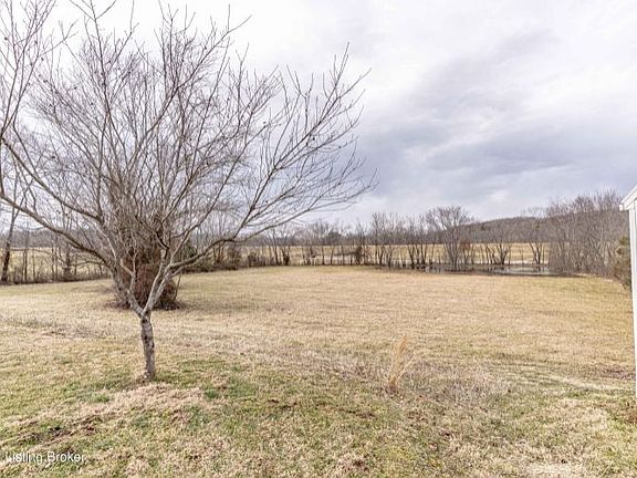 5th image of 208 Odell Ct