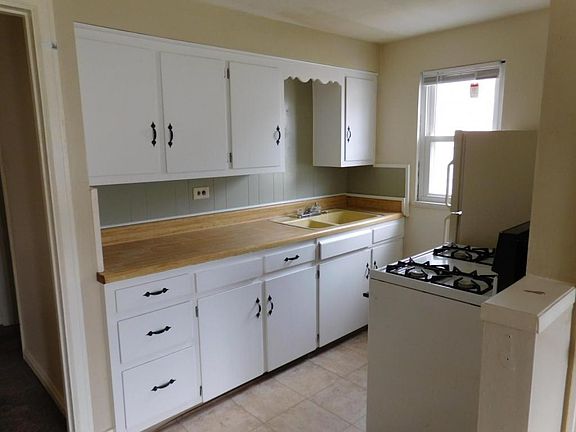 5th image of 2425 Walden Ct