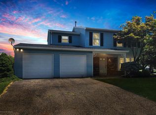 6 Starlight Rd, Howell, NJ 07731