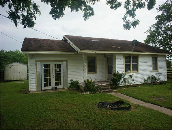 1st image of 261 Southern Oaks Dr