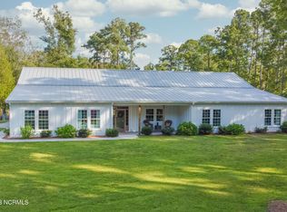 214 N Kings Chase Ave, Newport, NC 28570