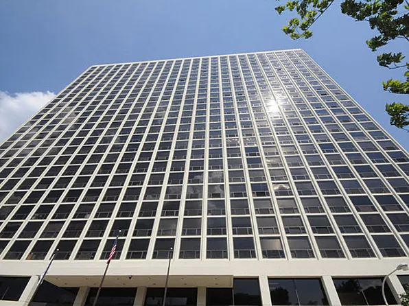 4343 N Clarendon Ave APT 2110, Chicago, IL 60613
