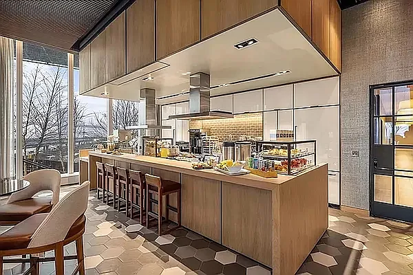 Rented by Gulia Wang, LREB | media 33