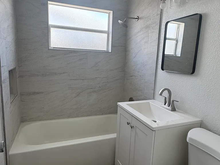 2203 Avenue Q — Photo 8