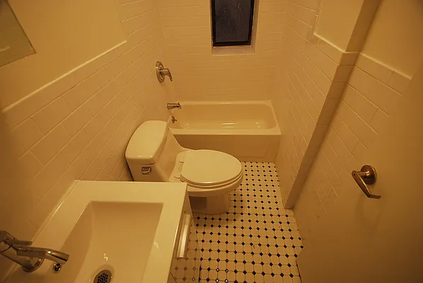 Rented by Bohemia Realty Group | media 27