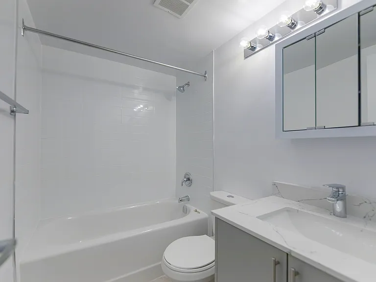 4001 Steeles Ave W — Photo 24