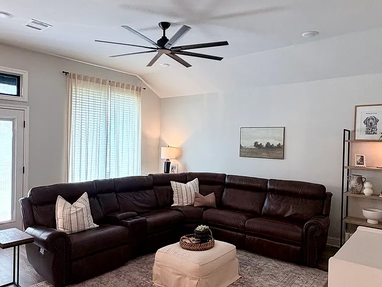 5926 Eldora Dr — Photo 6
