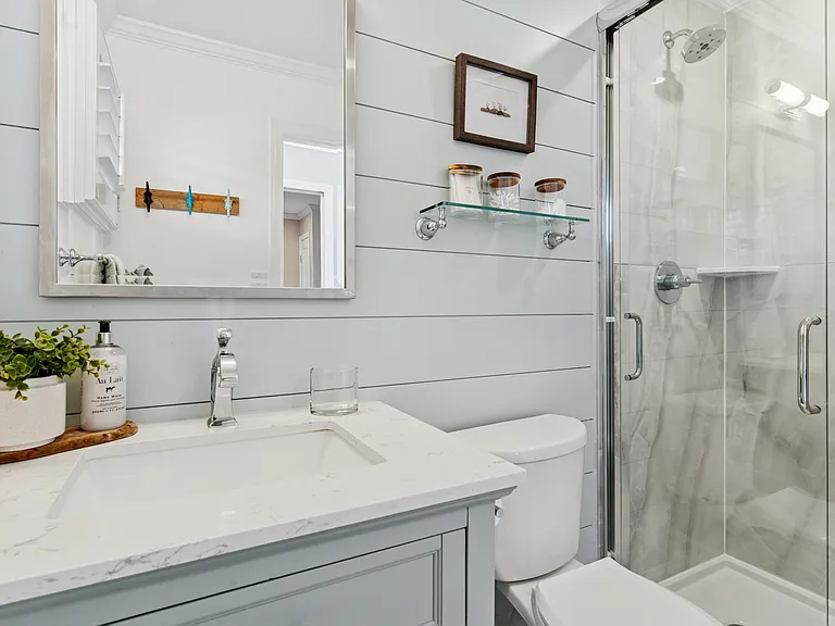 707 Old Montauk Hwy — Photo 6