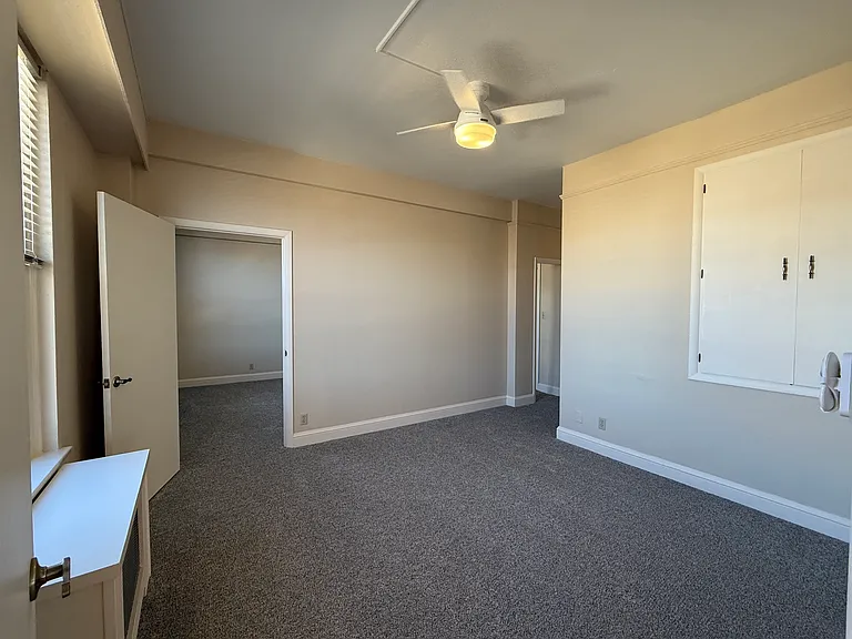 100 E Broadway St #519 — Photo 6