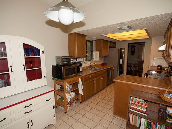 4th image of 7110 Andtree Blvd