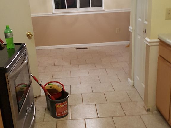 5th image of 3605 Naples Ct