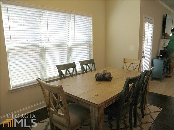 5th image of 42 Seabiscuit Ct