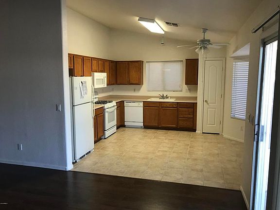 5th image of 17775 N 143rd Cir