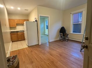 868 Park St APT 1E, Hartford, CT 06106