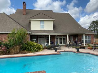 593 Fairview Dr, Berwick, LA 70342