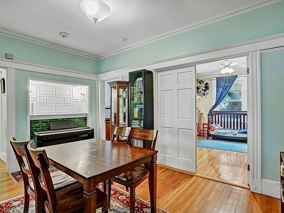 5th image of 11 Radcliffe Rd #1