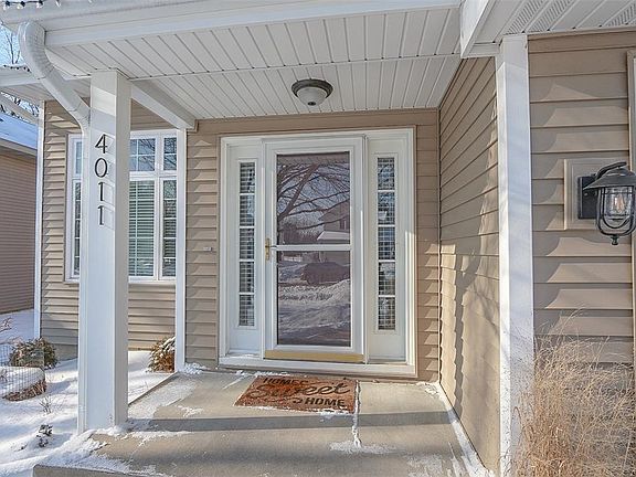 2nd image of 4011 Harwood Dr NE