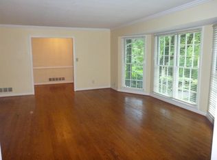 5285 Peachtree Dunwoody Rd, Sandy Springs, GA 30342