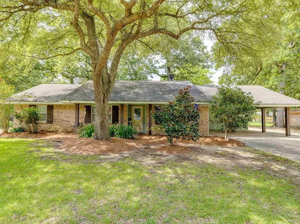 57 Chauvin Dr, Monroe, LA 71203