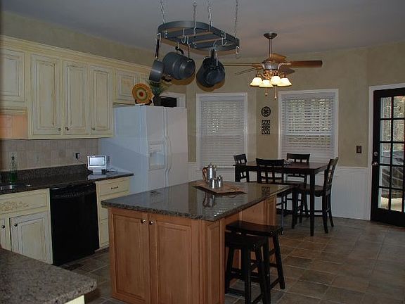 Tuscan Kitchen