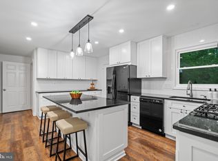 6703 Portree Ct, Springfield, VA 22152