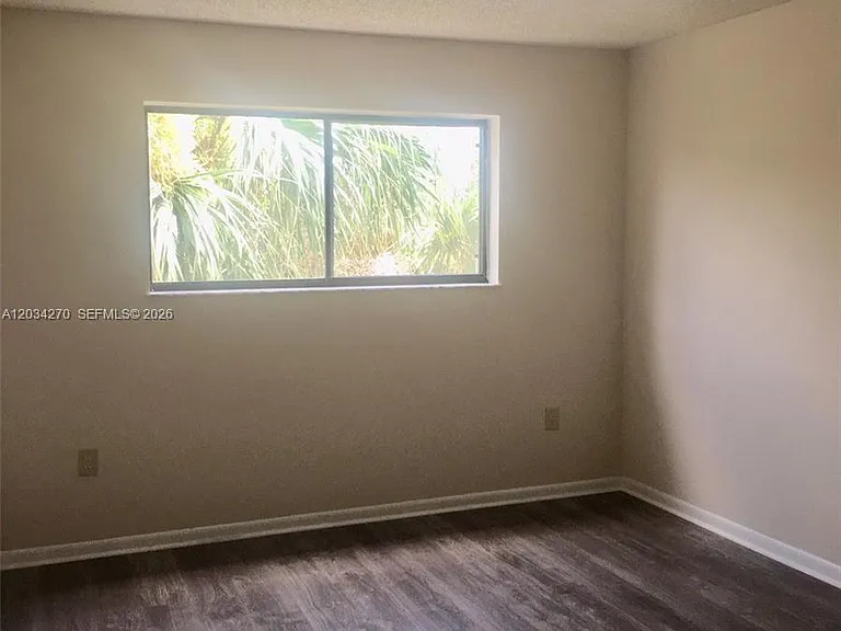 5400 W 21st Ct #306 — Photo 11