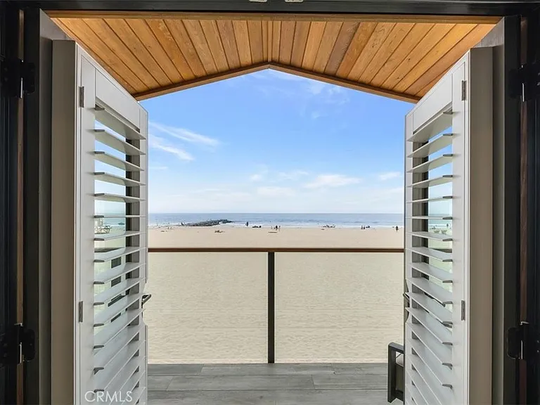 2808 W Oceanfront — Photo 3
