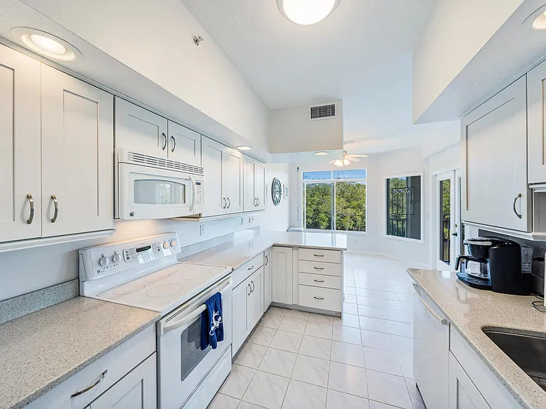 181 Lenell Rd #1B — Photo 11