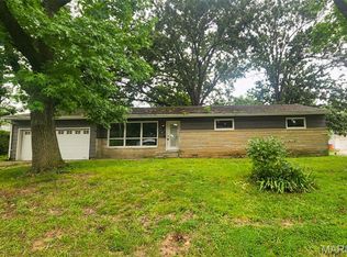 1009 N Burtschi St, Vandalia, IL 62471
