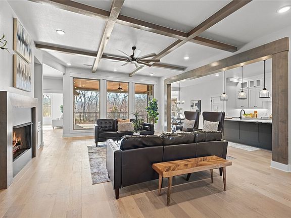 4th image of 21161 Silent Oak Dr