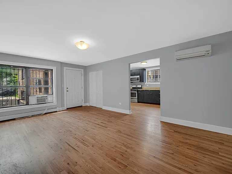 2620 W Foster Ave #1 — Photo 4
