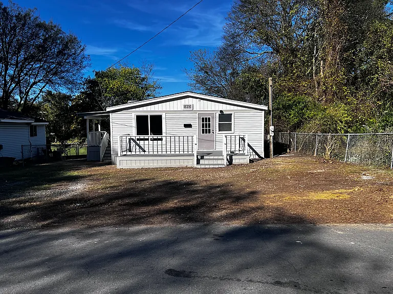 616 Section Line St — Photo 32