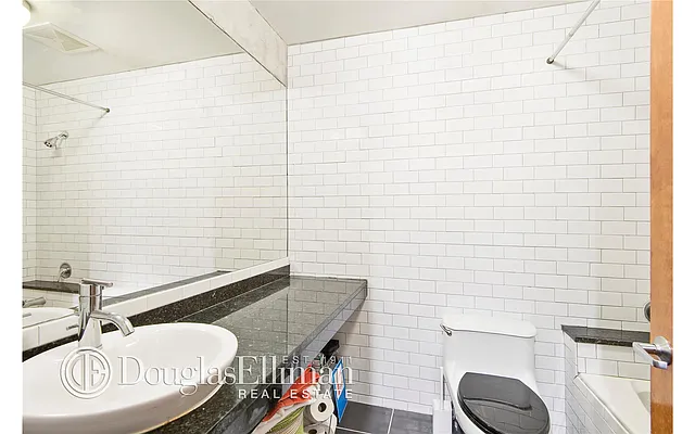 Rented by Douglas Elliman | media 24