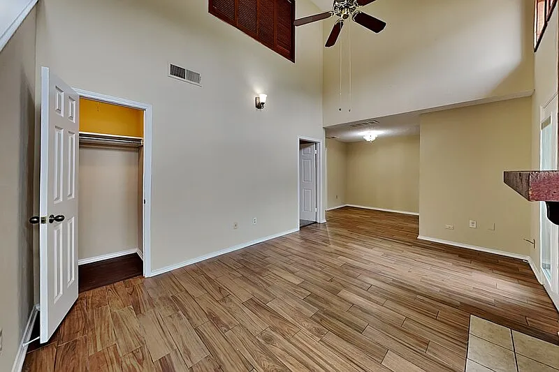 2 bed, 2.0 bath, 1064 sqft, $1,395 — Photo 3