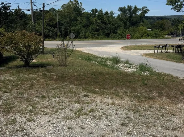 S Centennial Ave #4-5-6, West Fork, AR 72774