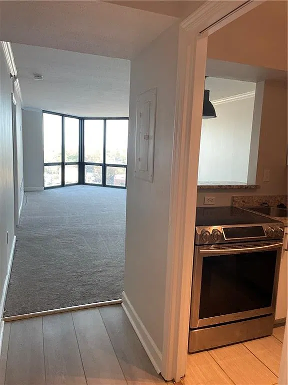 1 bed, 1.0 bath, 807 sqft, $1,850 — Photo 3